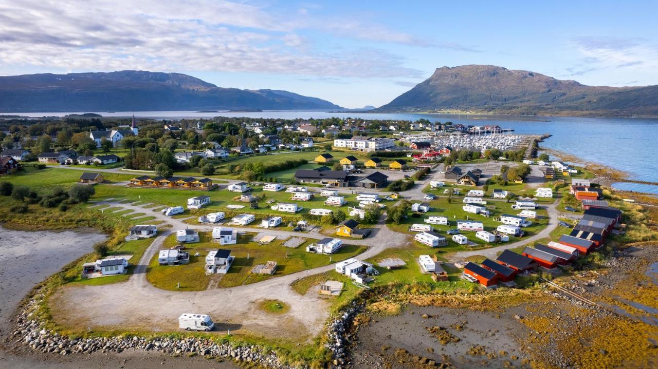 Topcamp Havblikk - Helgeland Nesna Ngoại thất bức ảnh